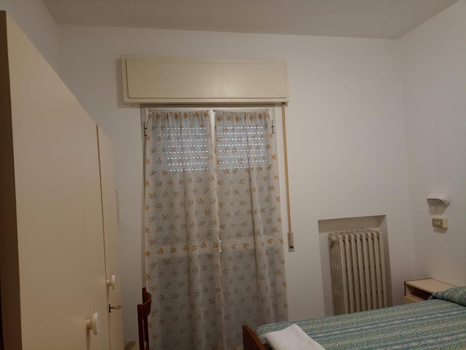 Hotel Toschi Лидо-ди-Классе Экстерьер фото